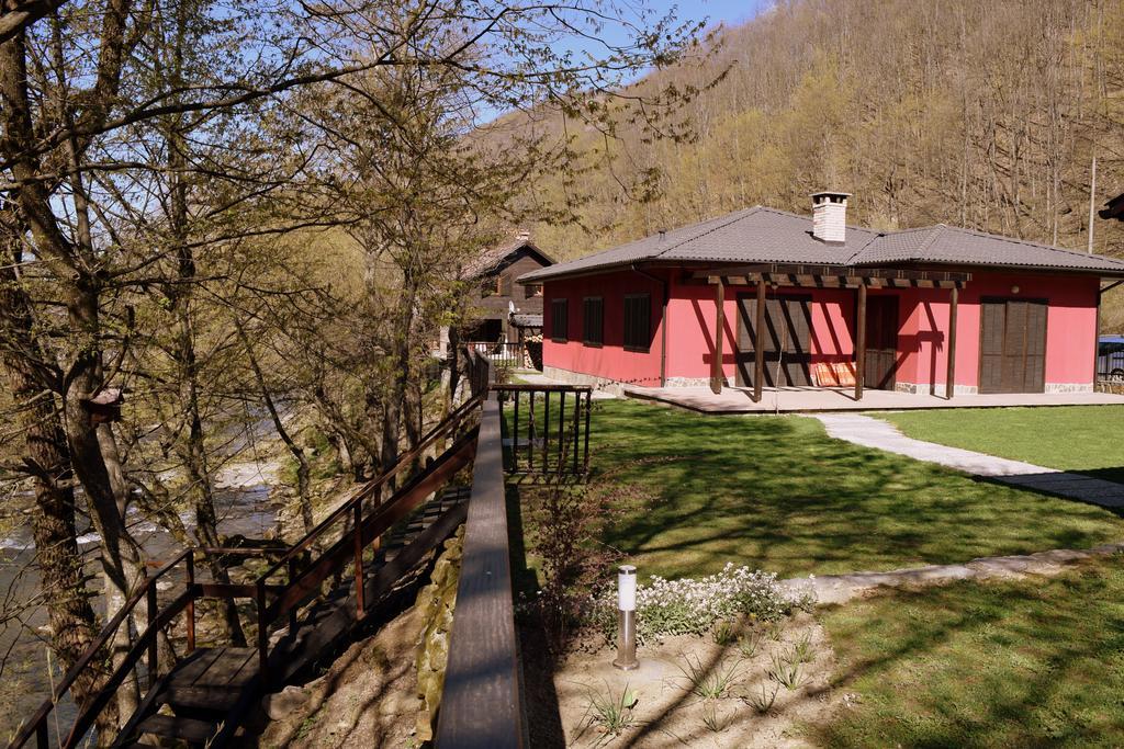 Boyana Vacation Houses Cherni Vit Exterior photo
