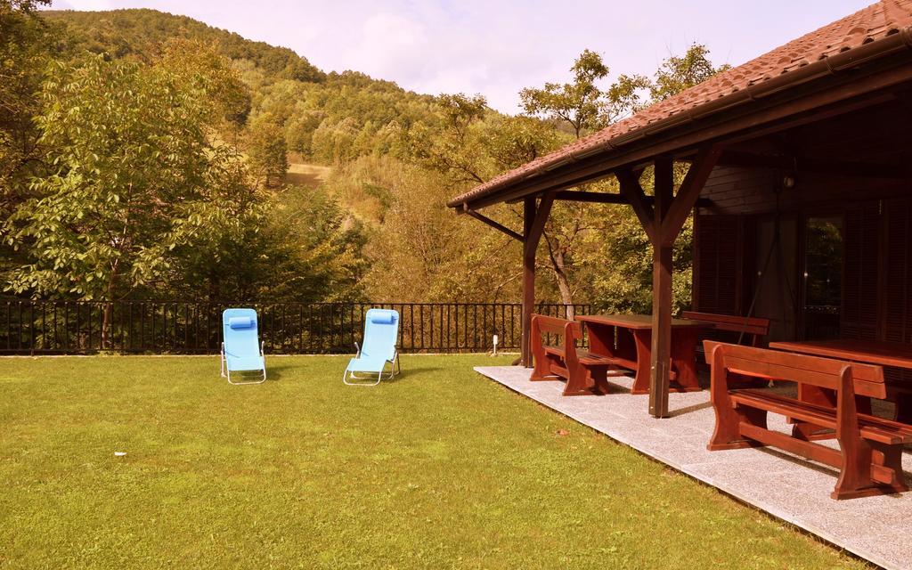 Boyana Vacation Houses Cherni Vit Exterior photo